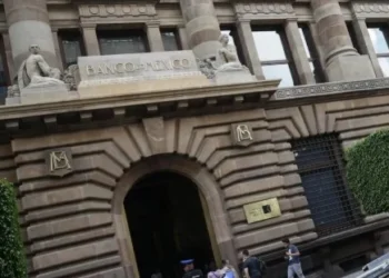 Vigila Banxico tipo de cambio ante impacto en la inflación