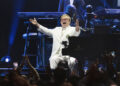 Elton John ejecuta en el Azteca su último despegue como ‘Rocket Man’
