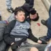 Matan dos ex alumnos a maestra en secundaria