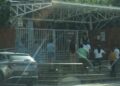 Activan protocolos de seguridad tras detectar a alumno con arma de fuego en Jalpan de Serra