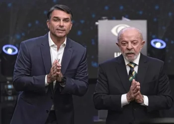 Llegan Lula y Bolsonaro empatados a segunda vuelta