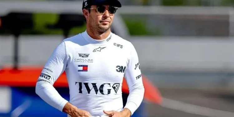 Si la decisión se da pronto y Checo cruza la bandera a cuadros por última vez, su camino tomaría una dirección diferente.