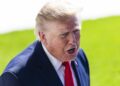 Trump sugiere que se debería “disparar” a quienes filtran información clasificada
